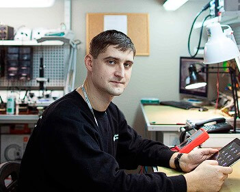 Мастер сервисного центра по ремонту техники Google